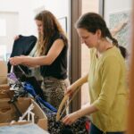 Vrchlabský swap, výměna oblečení