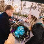 FOTO: Vrchlabí tleskalo svým olympionikům, dostali krkonošské dárky
