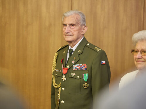 Válečný veterán Josef Svoboda oslavil 100. narozeniny!