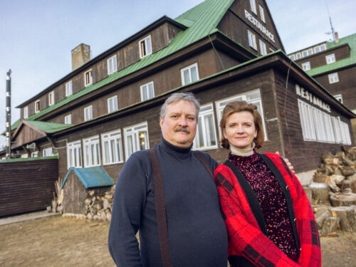 Přes kopec na plac. Natáčení si Anita Krausová užila i díky tomu, že byla doma