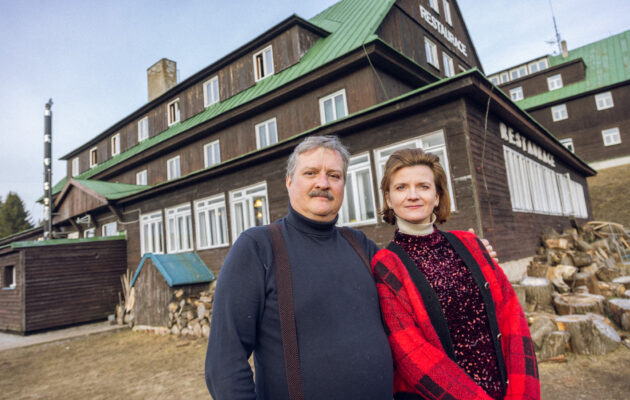 Přes kopec na plac. Natáčení si Anita Krausová užila i díky tomu, že byla doma